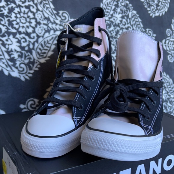 Converse Chuck Taylor All Star Hi Black/Magenta/White MEN`S - Picture 6 of 16